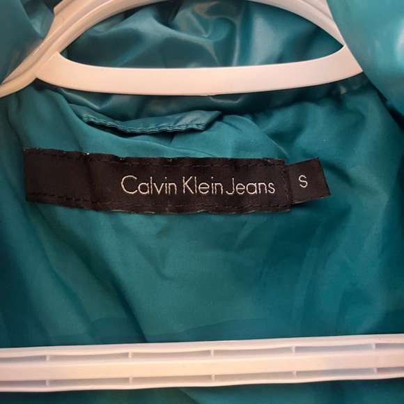 Calvin Klein Green Puffer Jacket - Picture 2 of 3